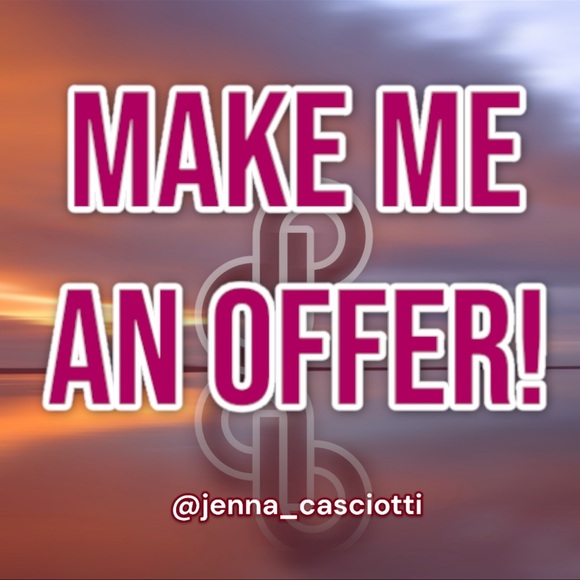 Make me an offer on your favorite items! 😊 - Picture 15 of 16